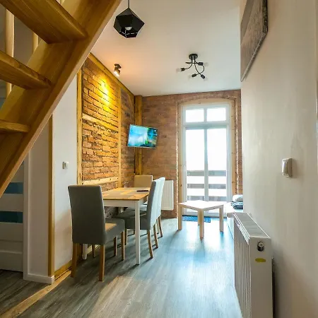 Dwupoziomowy Ski&bike *